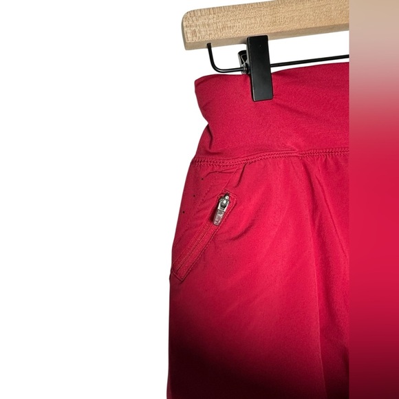 Nike Women’s Dri-FIT Tempo Running Shorts Small – Red - Picture 2 of 5